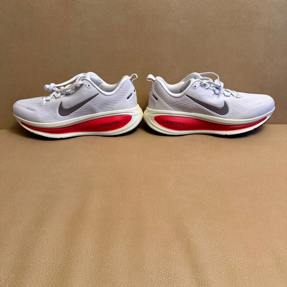 Nike Air Zoom Vomero 18 Mens‎ Road Running Shoes White Red HM6803-001 Size 6.5